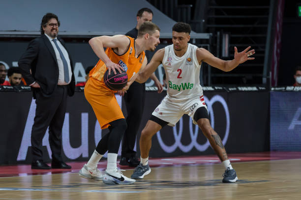 哲凯和马杜 哲凯和马杜